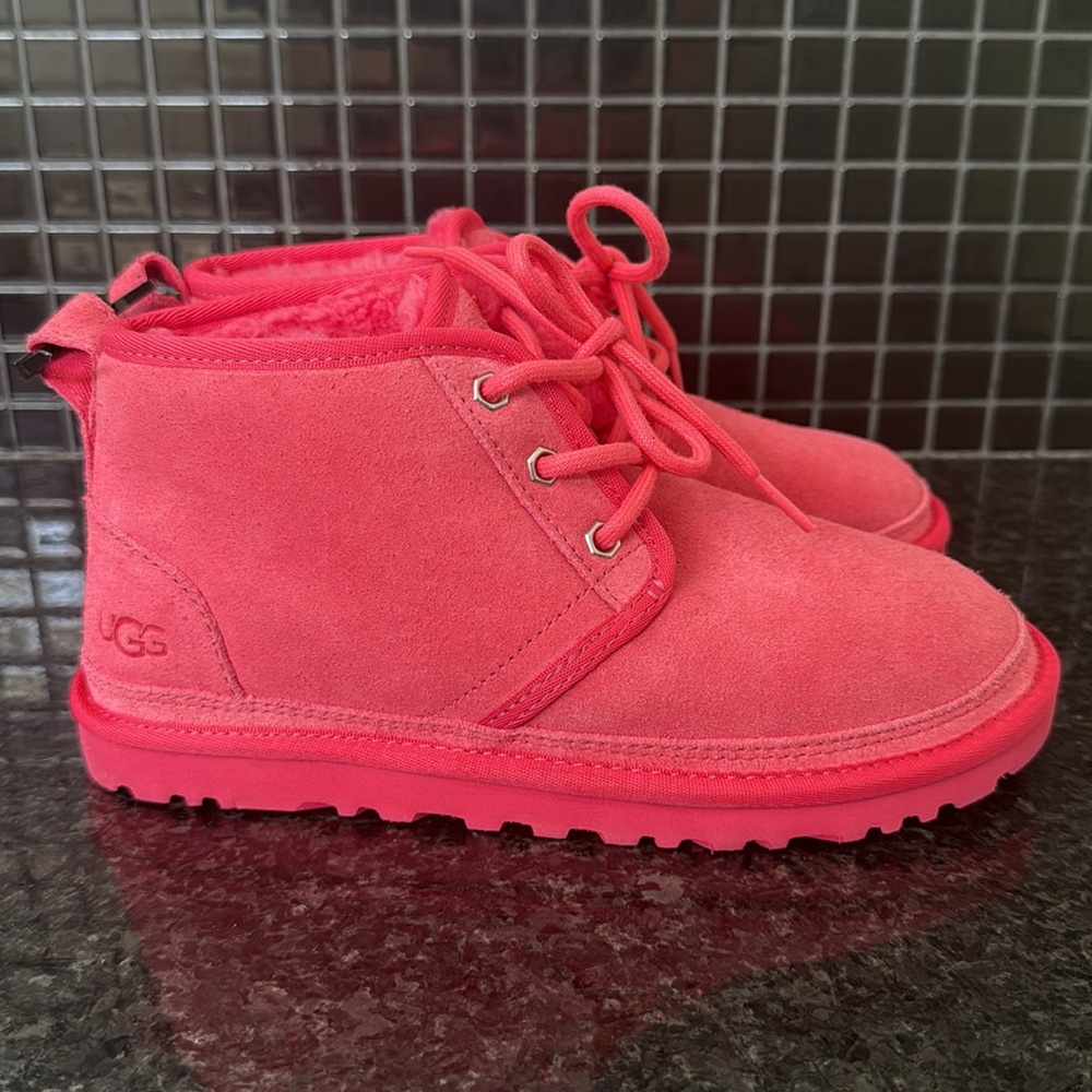 UGG Neumel Chukka Boot - Picture 6 of 13
